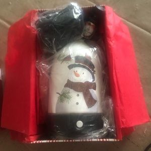 NIB Snowman oil diffuser